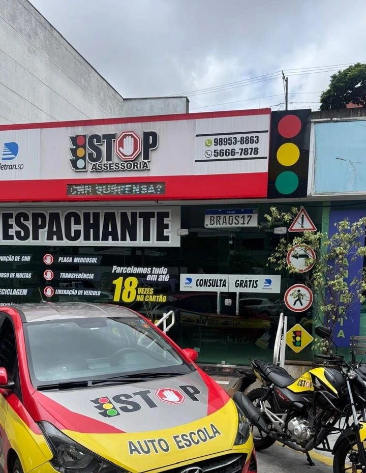 Entrada da unidade, dentro do posto